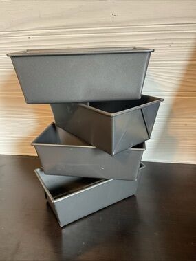 Chicago Metallic Gray Mini Loaf Pan Set - 4 Pack